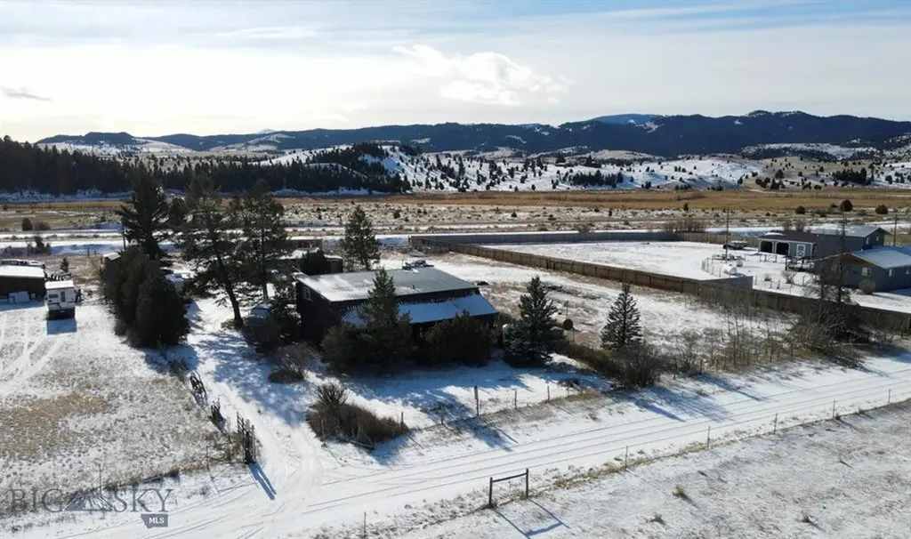 700 Dawson Loop Butte MT 59701