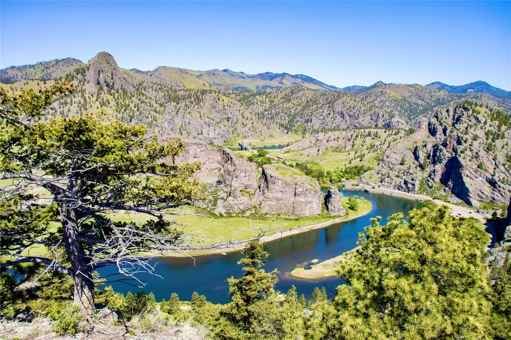Tbd Novak Creek Lane Cascade MT 59421