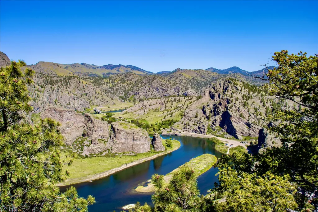Tbd Novak Creek Lane Cascade MT 59421
