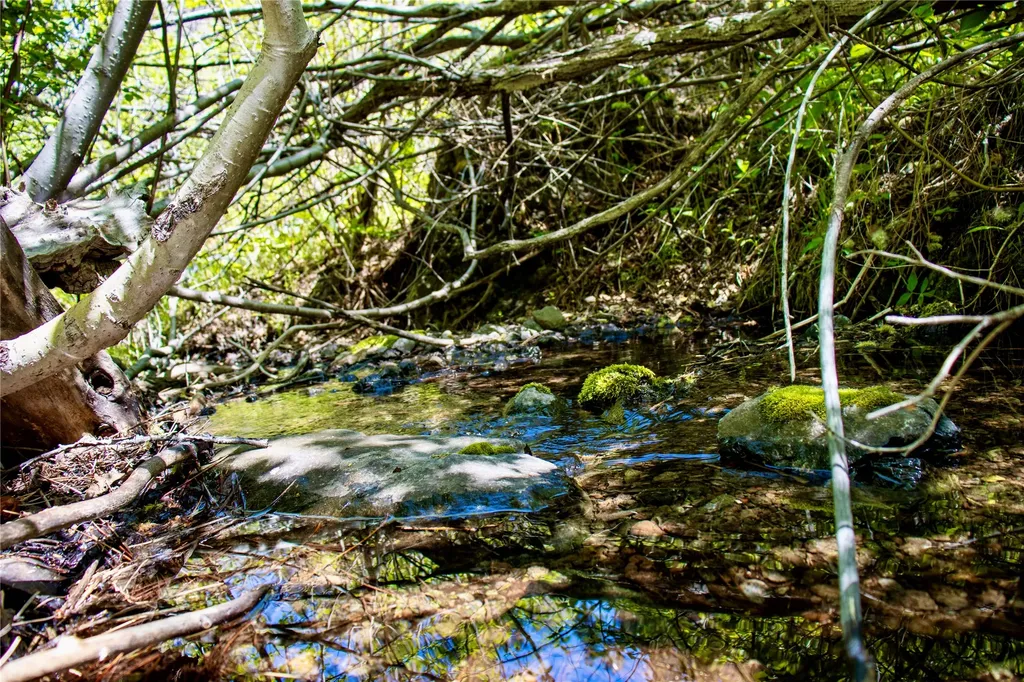 Tbd Novak Creek Lane Cascade MT 59421