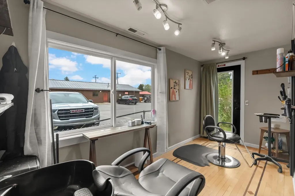 1025 Main Street Corvallis MT 59828