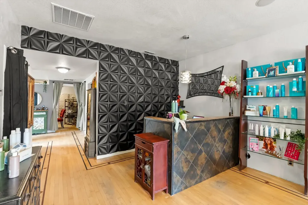 1025 Main Street Corvallis MT 59828