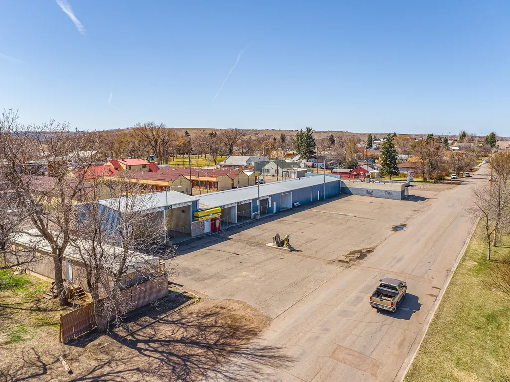 720 1st Avenue NW Great Falls MT 59404