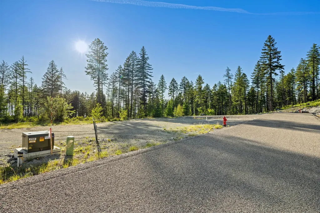 62 Trails End Court Bigfork MT 59911