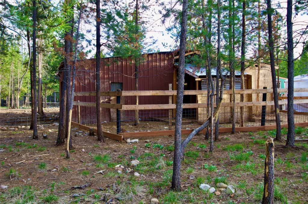675 Griz Lane Marion MT 59925