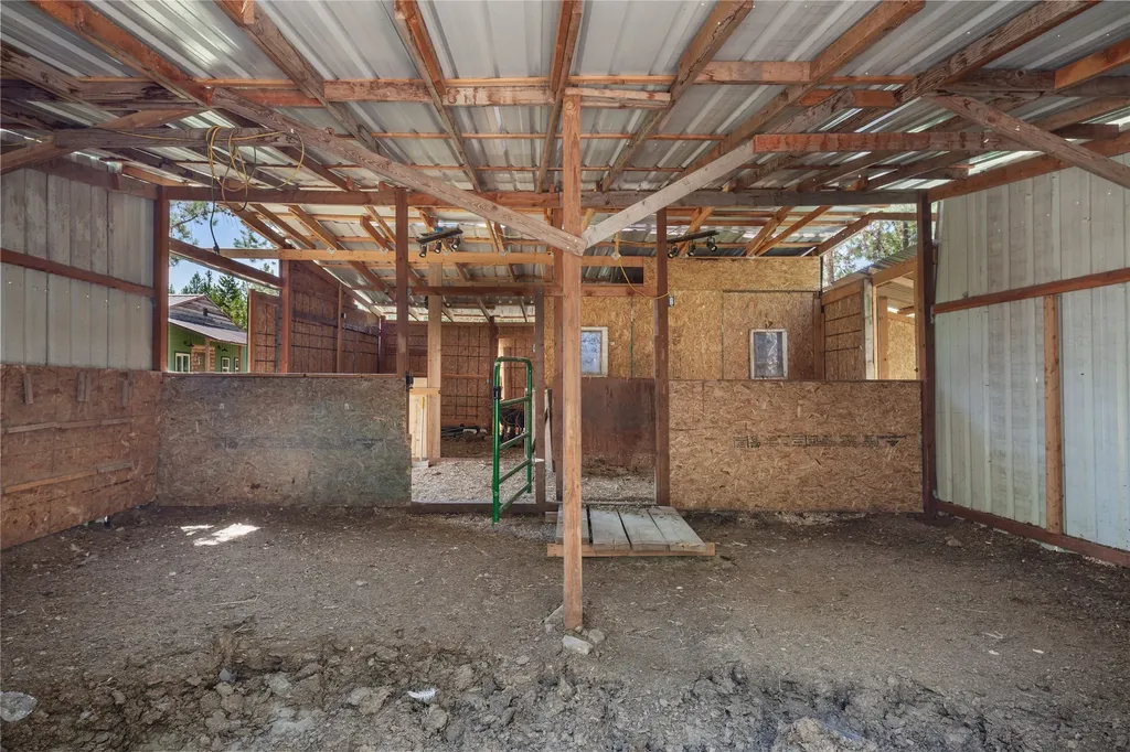 675 Griz Lane Marion MT 59925