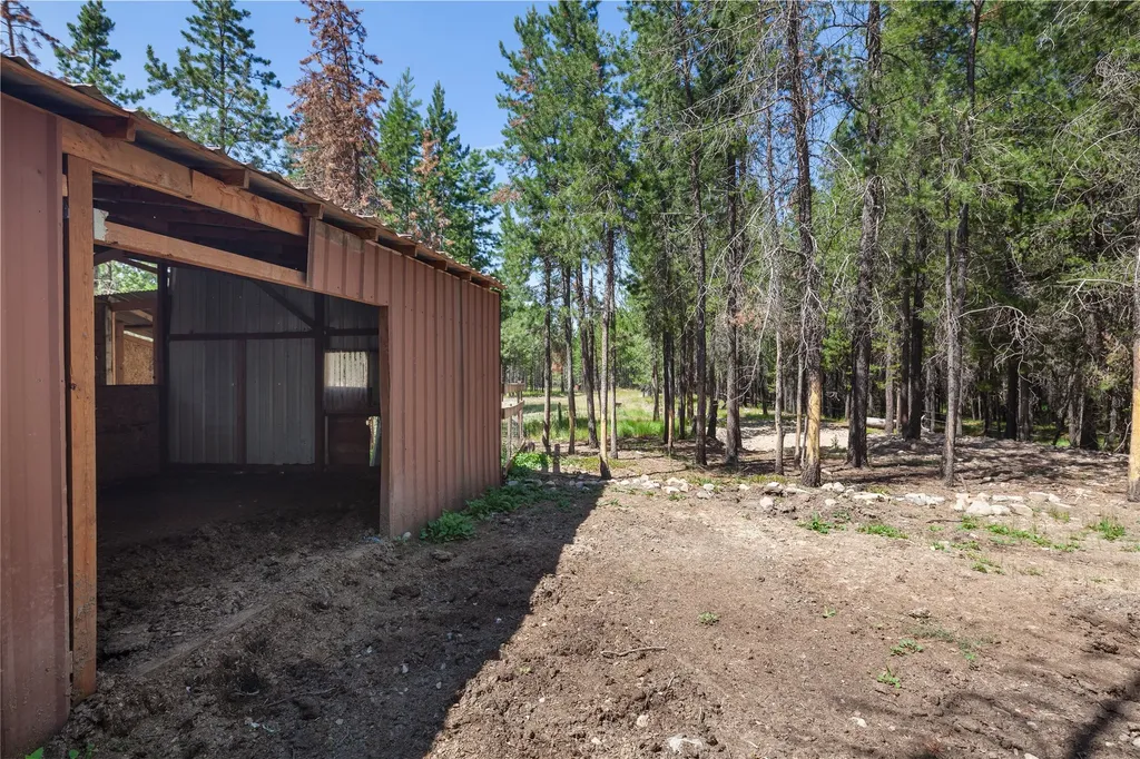 675 Griz Lane Marion MT 59925