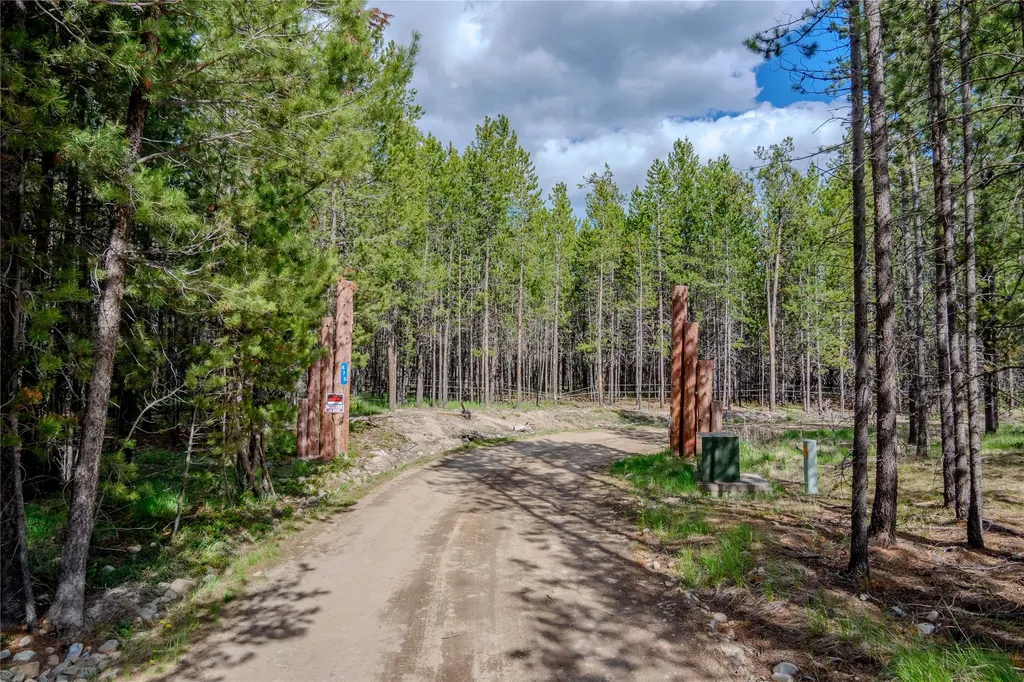 675 Griz Lane Marion MT 59925
