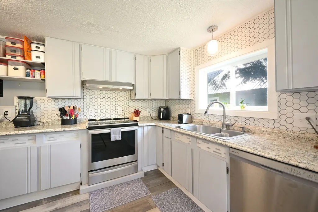 608 Noxon Avenue Noxon MT 59853