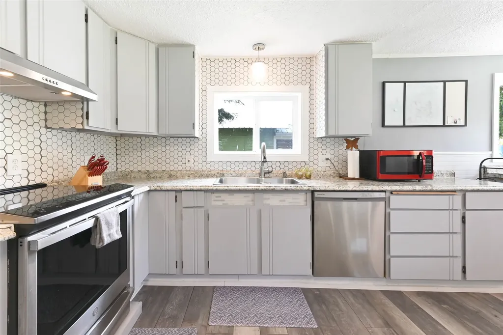 608 Noxon Avenue Noxon MT 59853