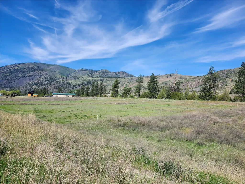 23 Happys Way Plains MT 59859