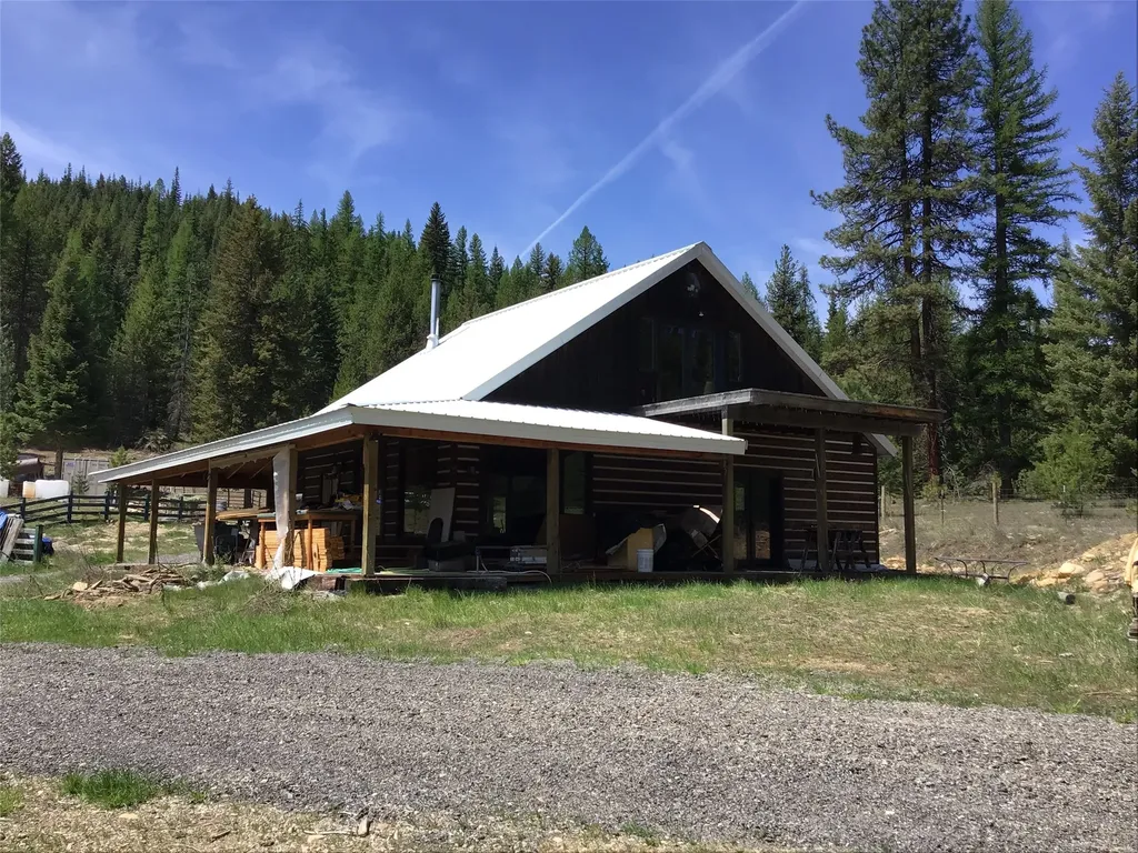 360 Valley Drive De Borgia MT 59830