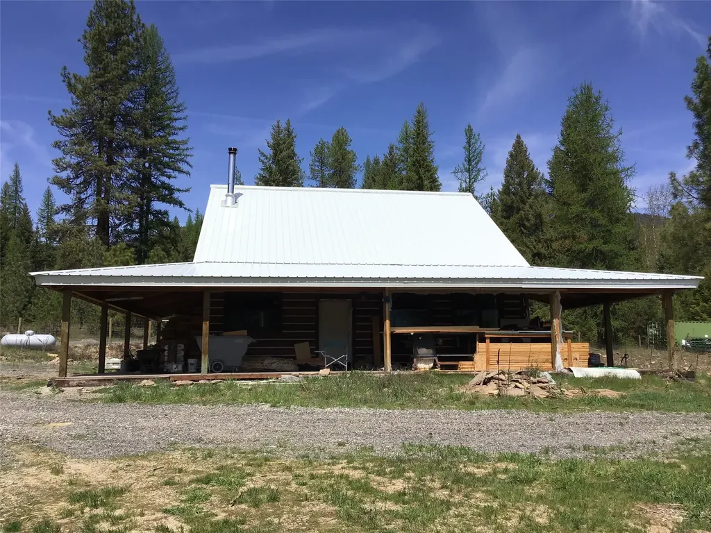 360 Valley Drive De Borgia MT 59830
