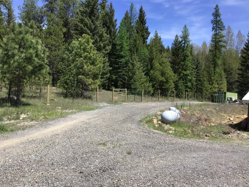 360 Valley Drive De Borgia MT 59830