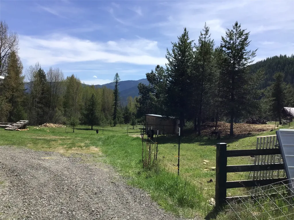 360 Valley Drive De Borgia MT 59830
