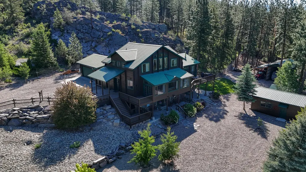 6961 Mount Highway 200 Plains MT 59859