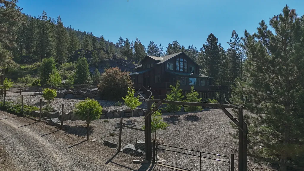 6961 Mount Highway 200 Plains MT 59859