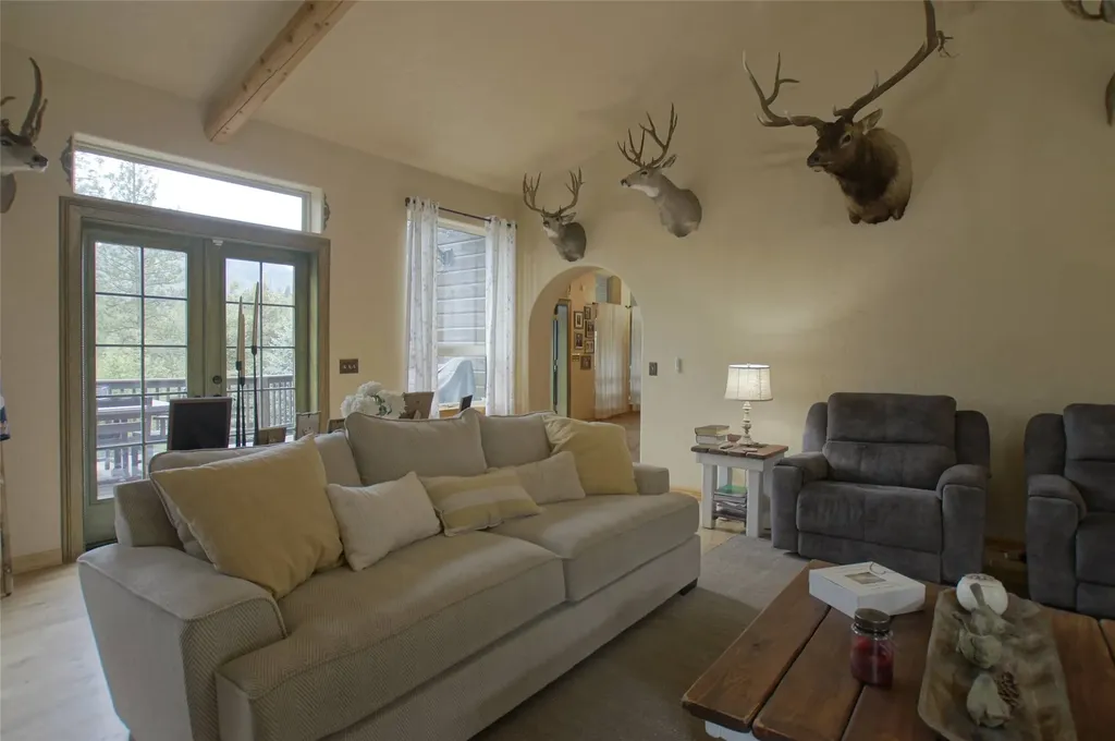 6961 Mount Highway 200 Plains MT 59859