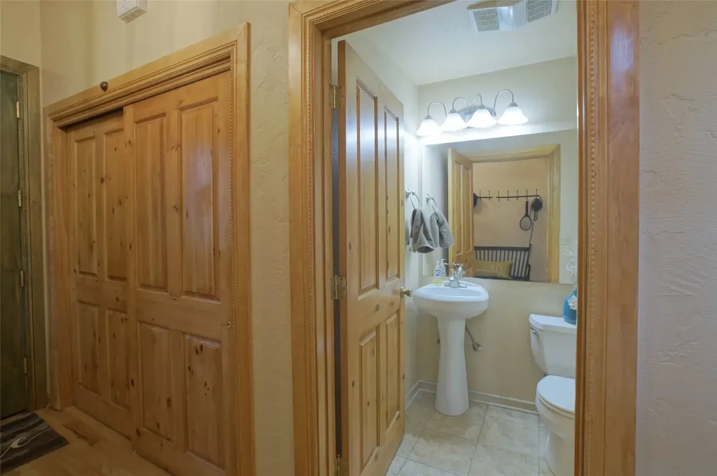 6961 Mount Highway 200 Plains MT 59859