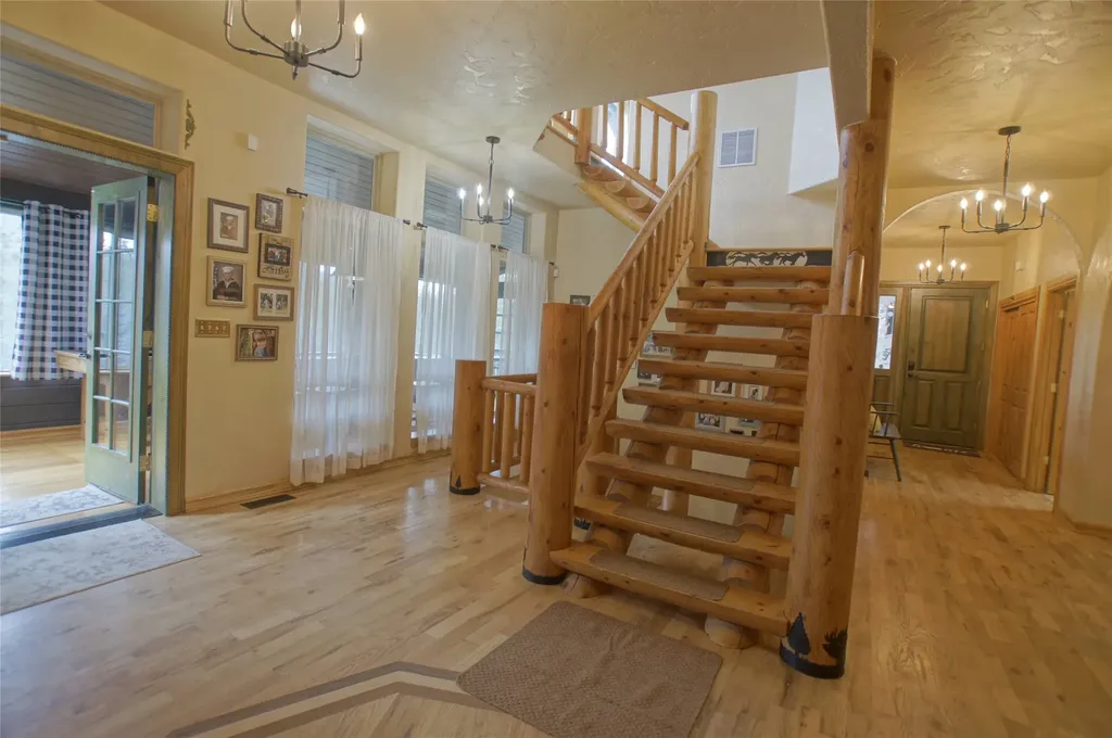 6961 Mount Highway 200 Plains MT 59859