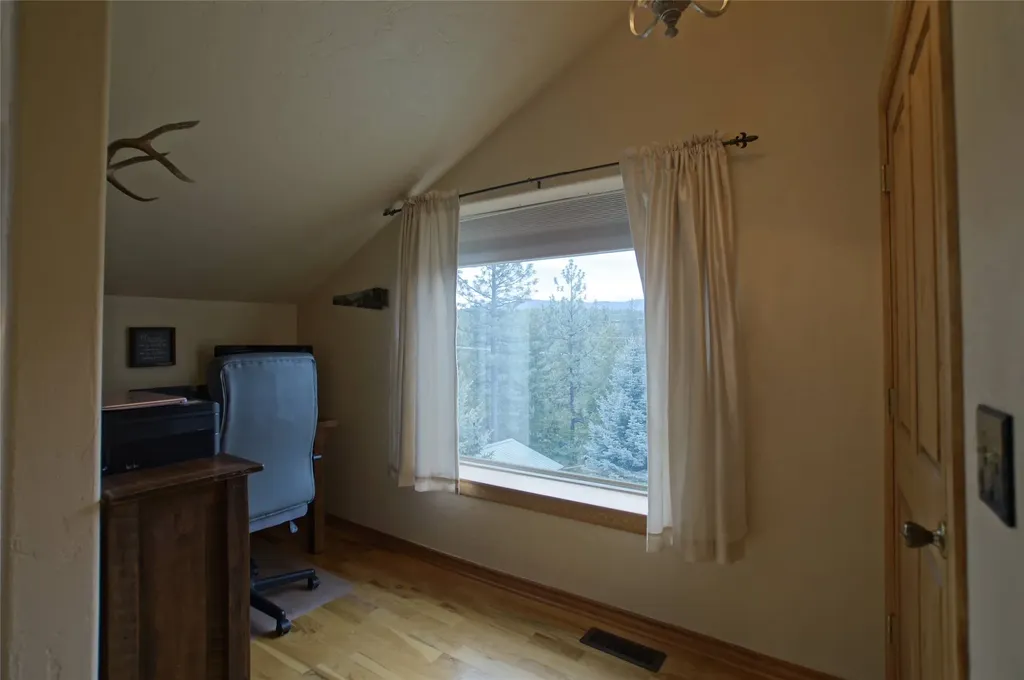 6961 Mount Highway 200 Plains MT 59859