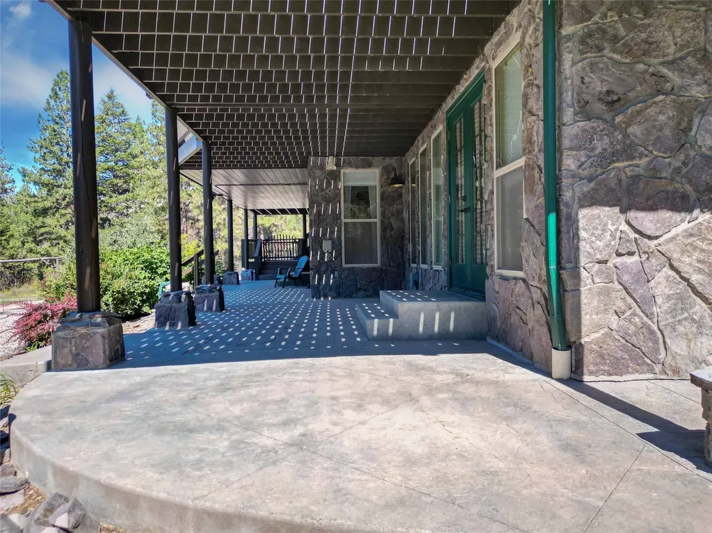 6961 Mount Highway 200 Plains MT 59859