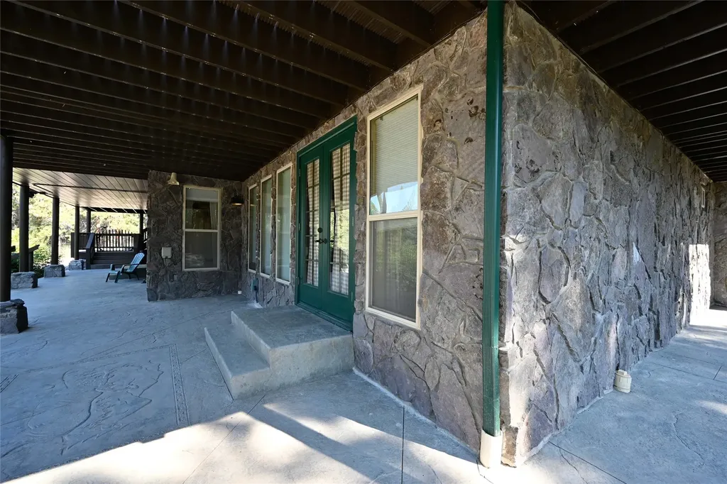 6961 Mount Highway 200 Plains MT 59859