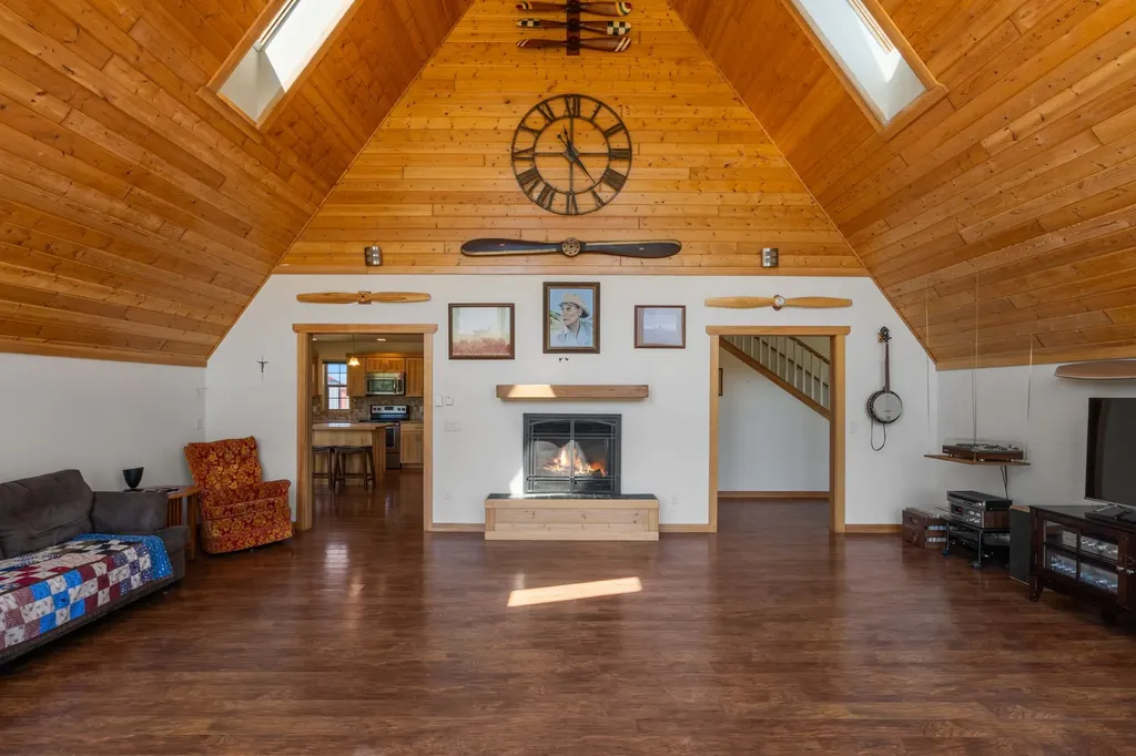 61253 Watson Road St Ignatius MT 59865