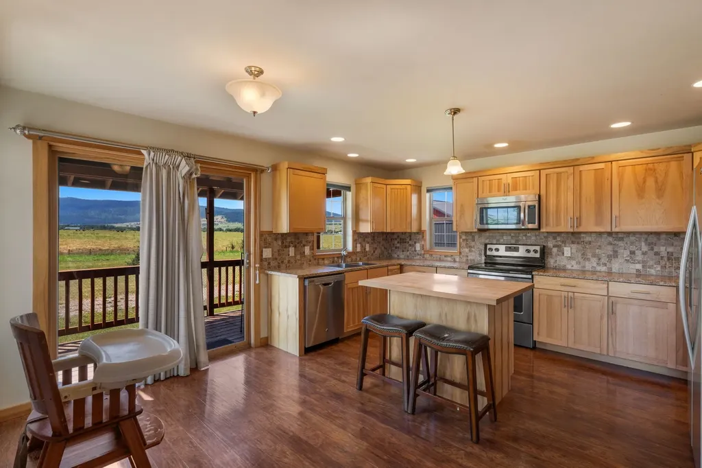 61253 Watson Road St Ignatius MT 59865