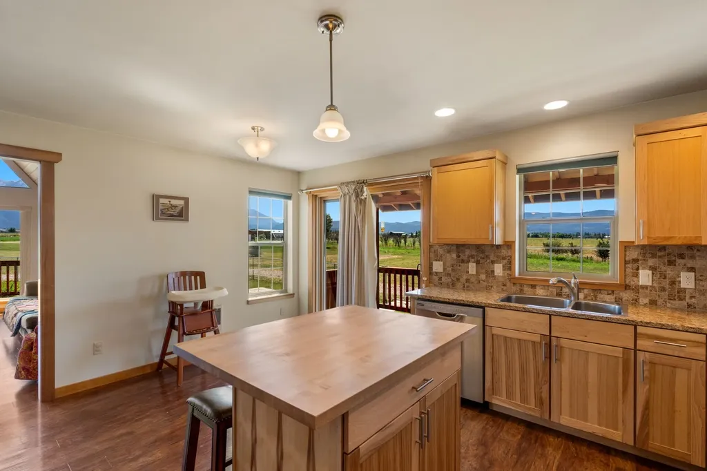 61253 Watson Road St Ignatius MT 59865