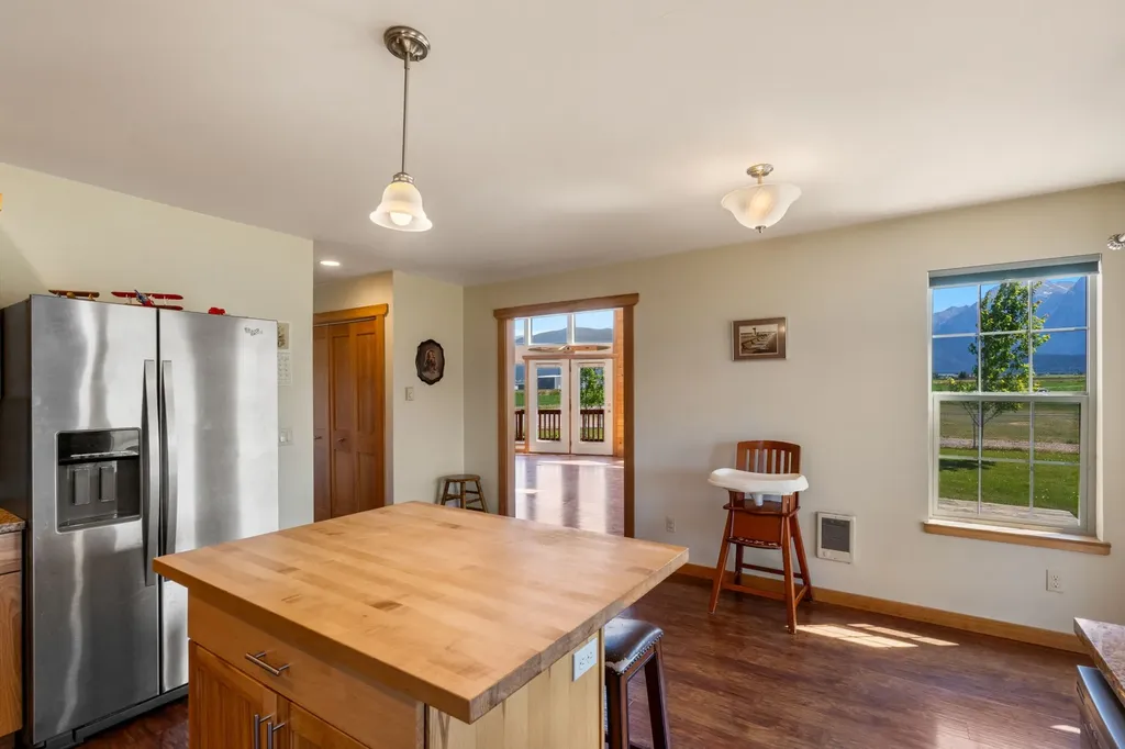 61253 Watson Road St Ignatius MT 59865