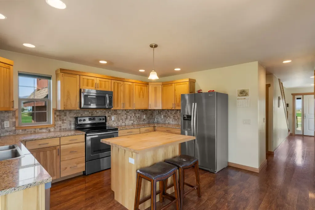 61253 Watson Road St Ignatius MT 59865