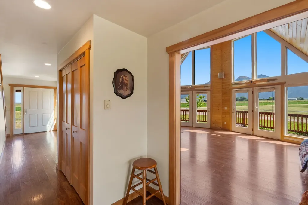 61253 Watson Road St Ignatius MT 59865