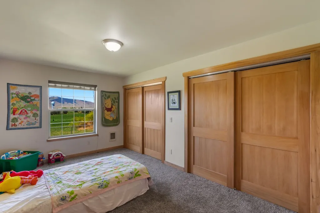 61253 Watson Road St Ignatius MT 59865