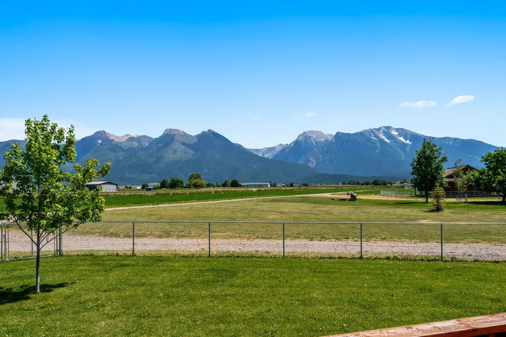 61253 Watson Road St Ignatius MT 59865