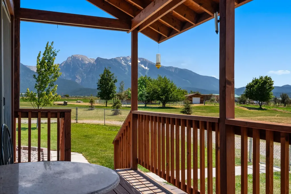 61253 Watson Road St Ignatius MT 59865