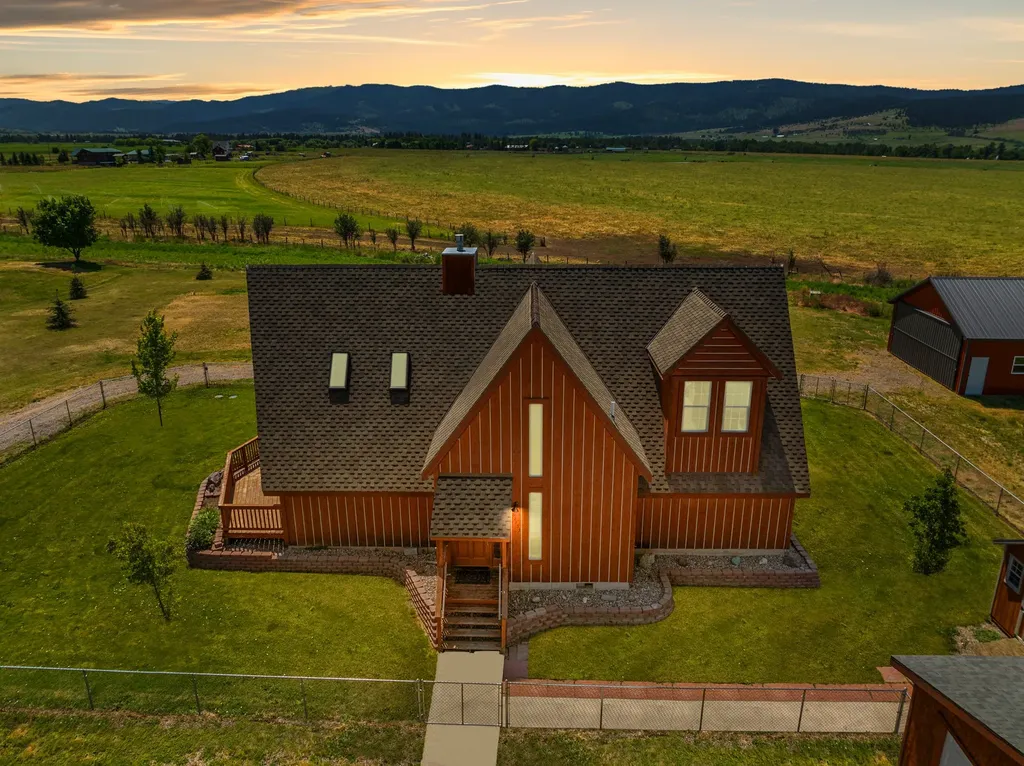 61253 Watson Road St Ignatius MT 59865