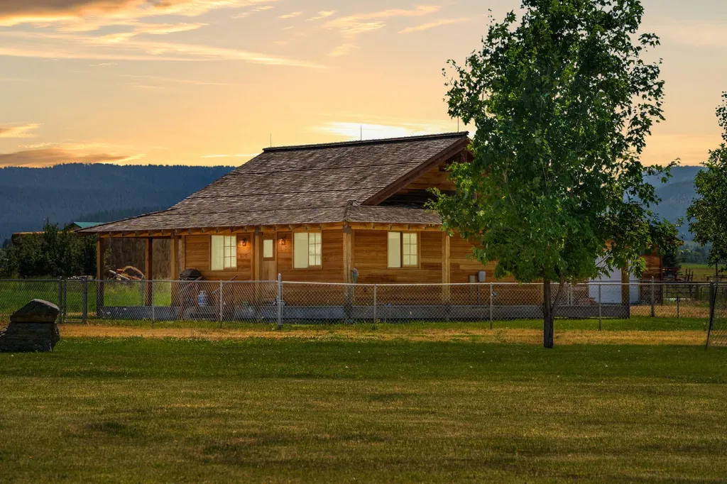 61253 Watson Road St Ignatius MT 59865