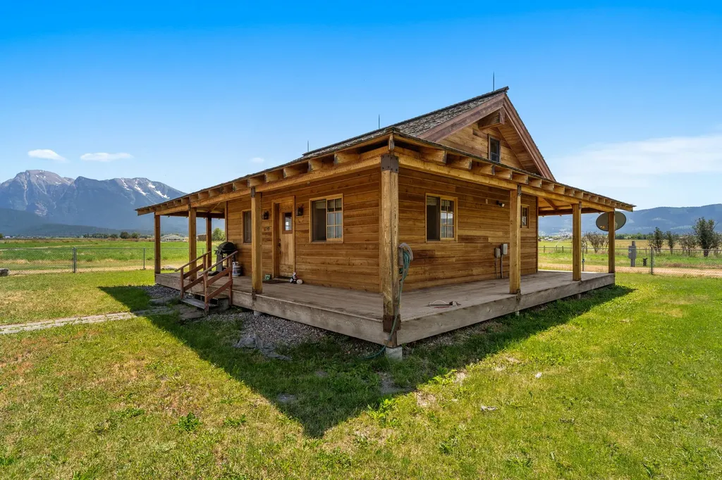61253 Watson Road St Ignatius MT 59865