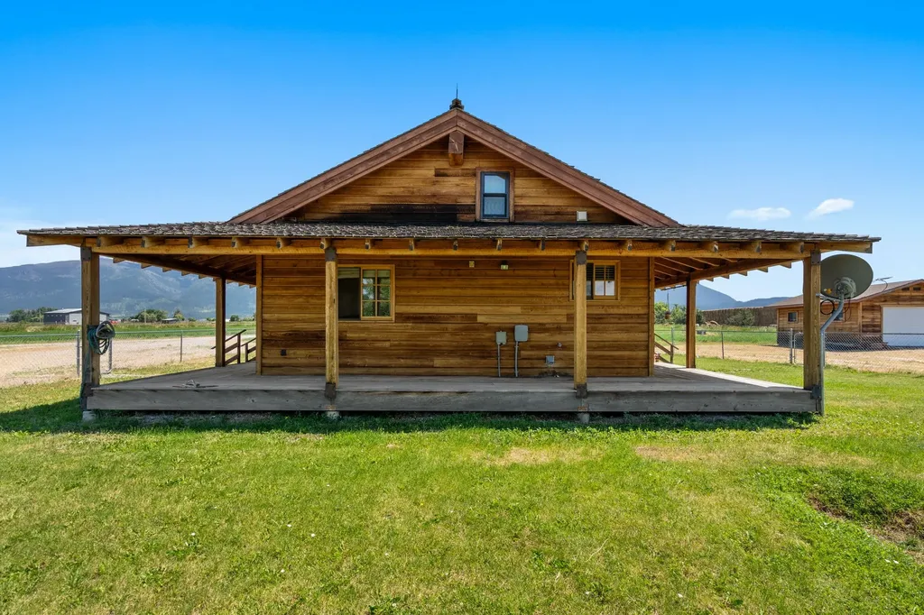61253 Watson Road St Ignatius MT 59865