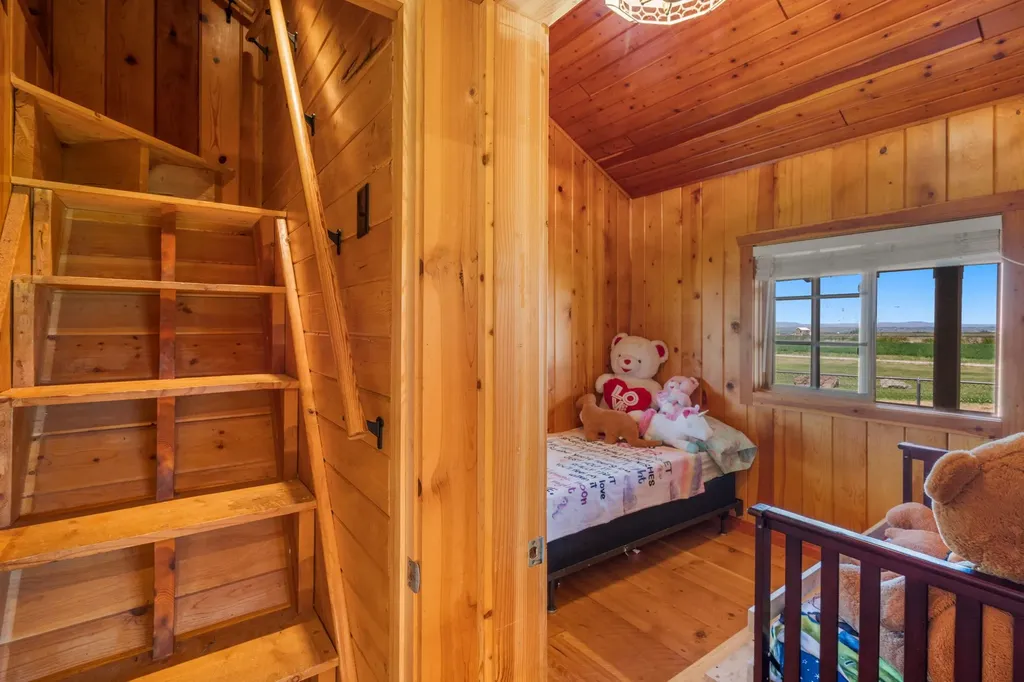 61253 Watson Road St Ignatius MT 59865