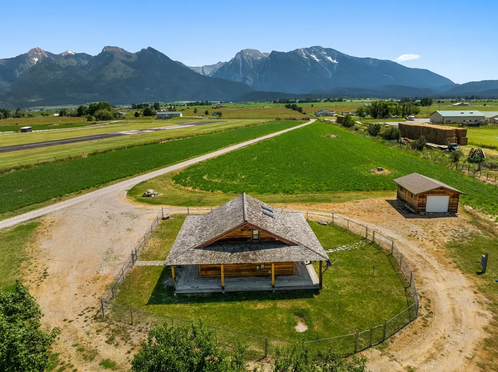 61253 Watson Road St Ignatius MT 59865