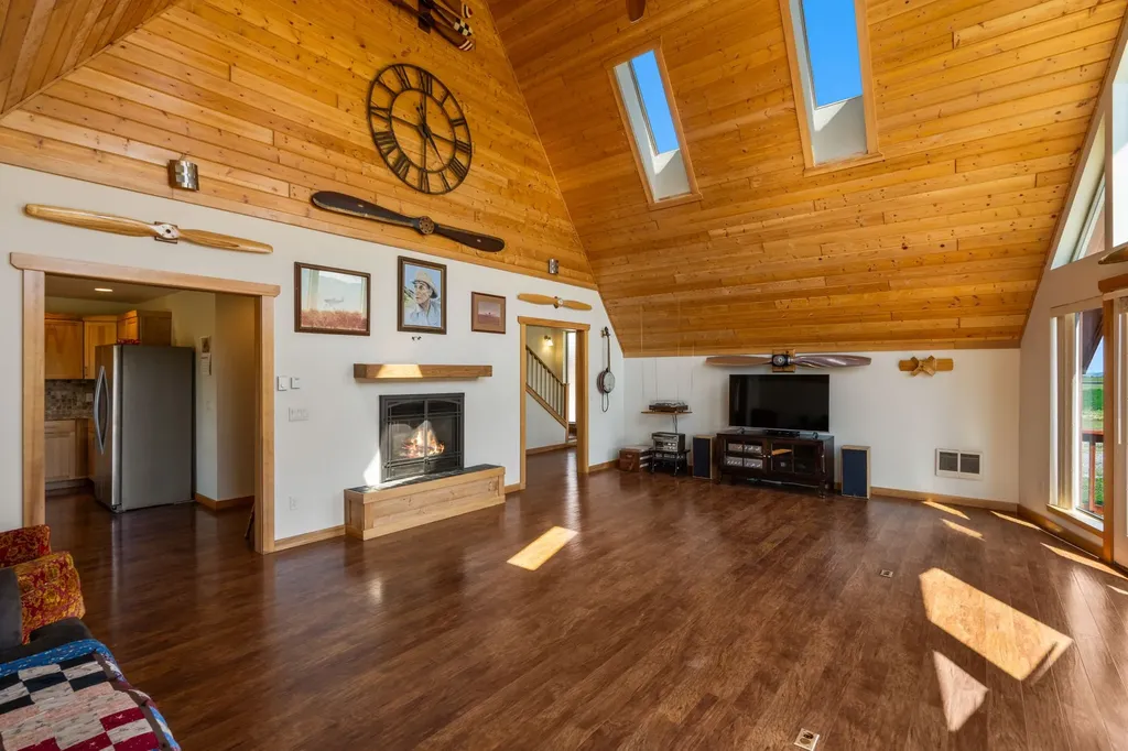 61253 Watson Road St Ignatius MT 59865