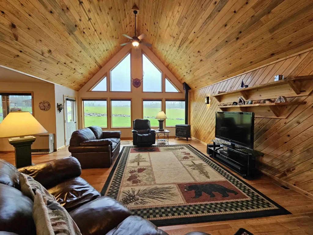 5 Fernwood Way Trout Creek MT 59874