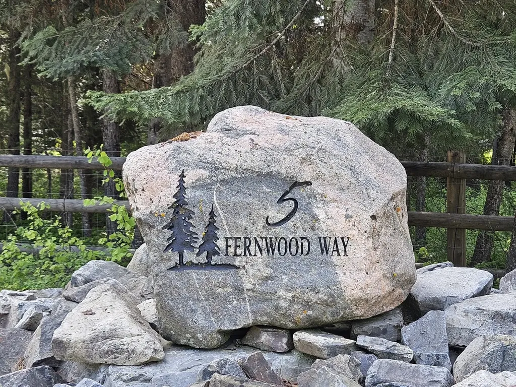 5 Fernwood Way Trout Creek MT 59874