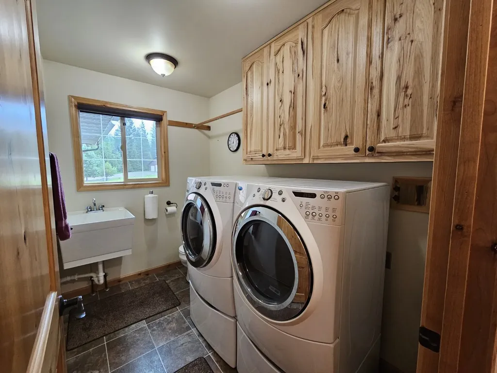 5 Fernwood Way Trout Creek MT 59874