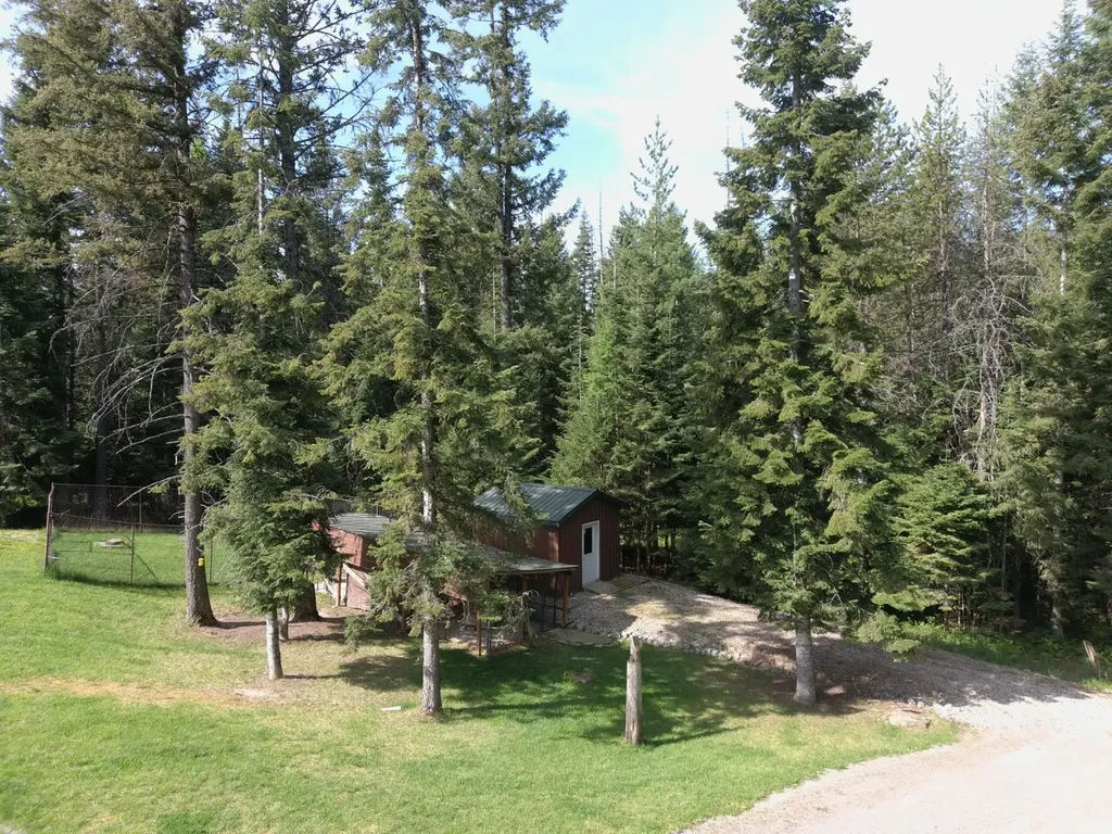 5 Fernwood Way Trout Creek MT 59874