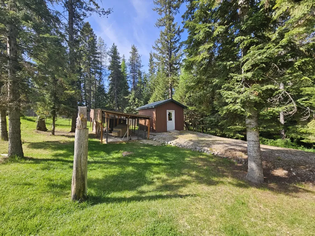 5 Fernwood Way Trout Creek MT 59874