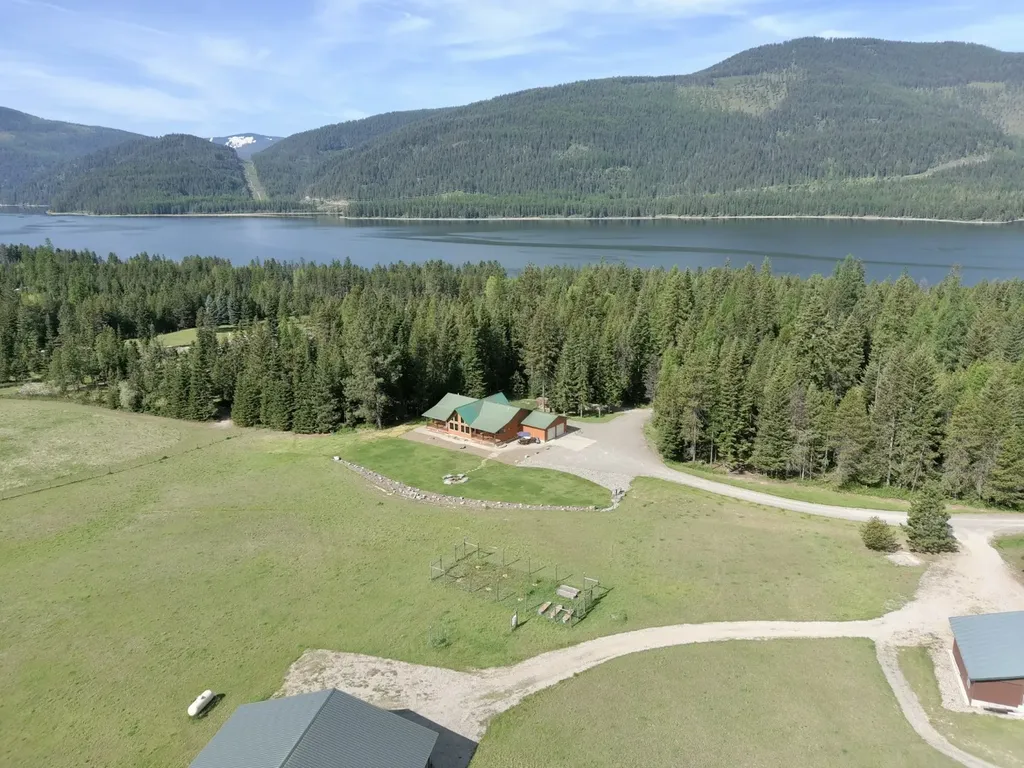 5 Fernwood Way Trout Creek MT 59874
