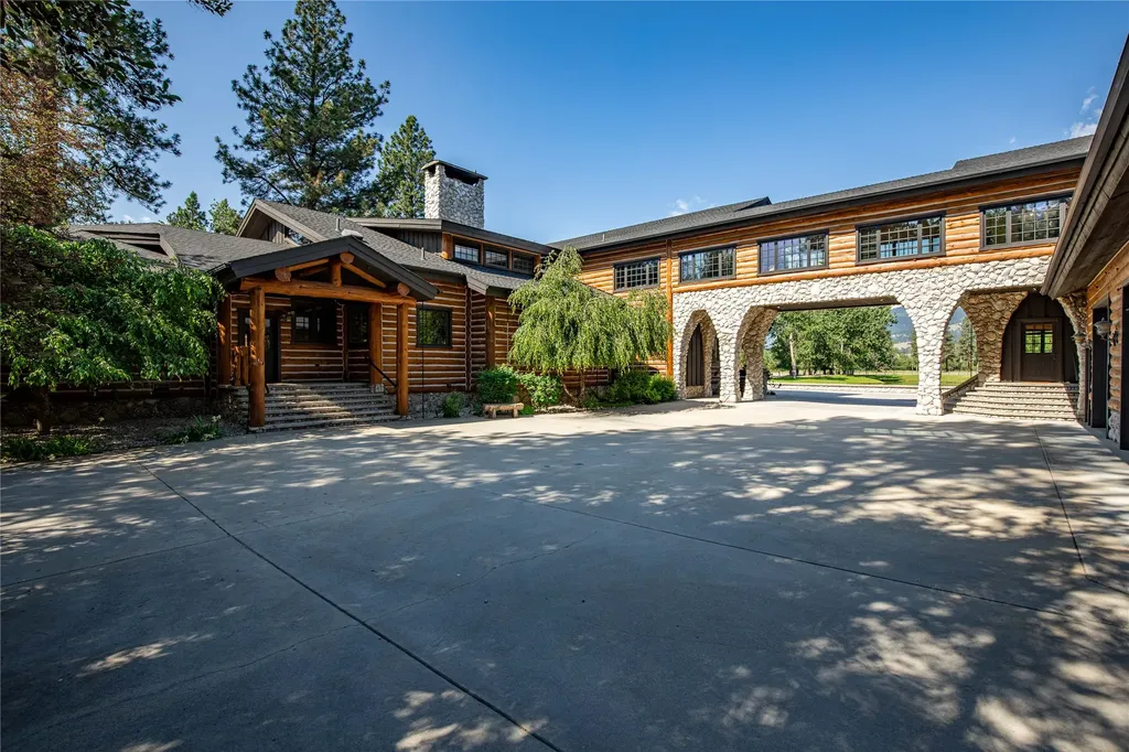 81 And 83 Bell Crossing W Stevensville MT 59870